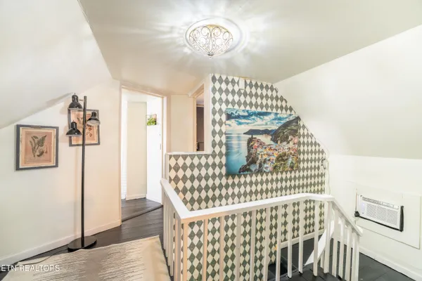 $384,900 | 714 East Jefferson Street, Jefferson City, TN 37760