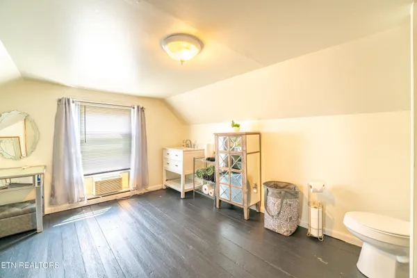 $384,900 | 714 East Jefferson Street, Jefferson City, TN 37760