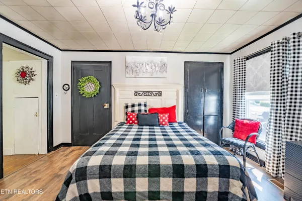 $384,900 | 714 East Jefferson Street, Jefferson City, TN 37760