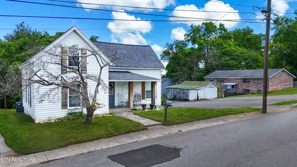 $384,900 | 714 East Jefferson Street, Jefferson City, TN 37760