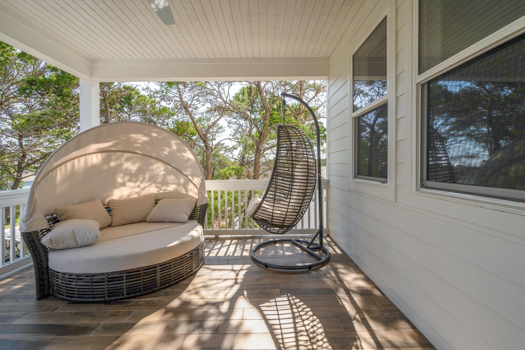 157 Valdare Ln Inlet Beach Inlet Beach, FL 32461 - Photo 65 of 71 a living room with furniture and a large window