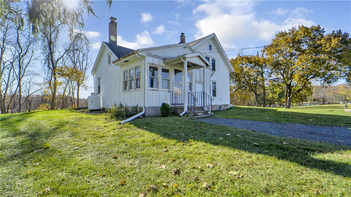 1096 Victor Road Macedon, NY 14502 - Photo 5 of 49