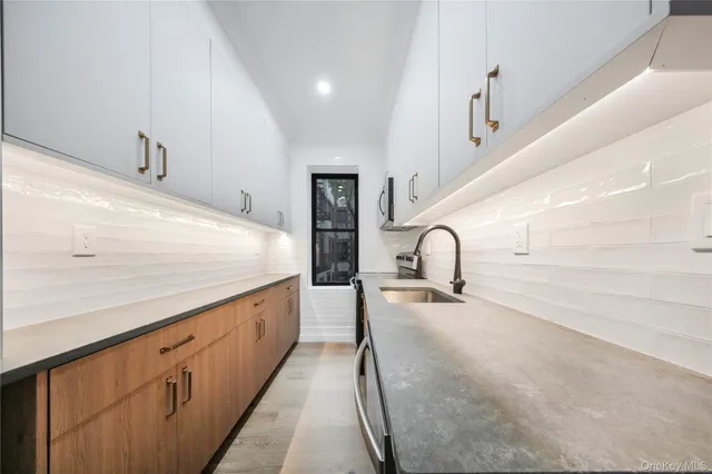 $399,000 | 31-14 Crescent Street, Unit 5B | Astoria