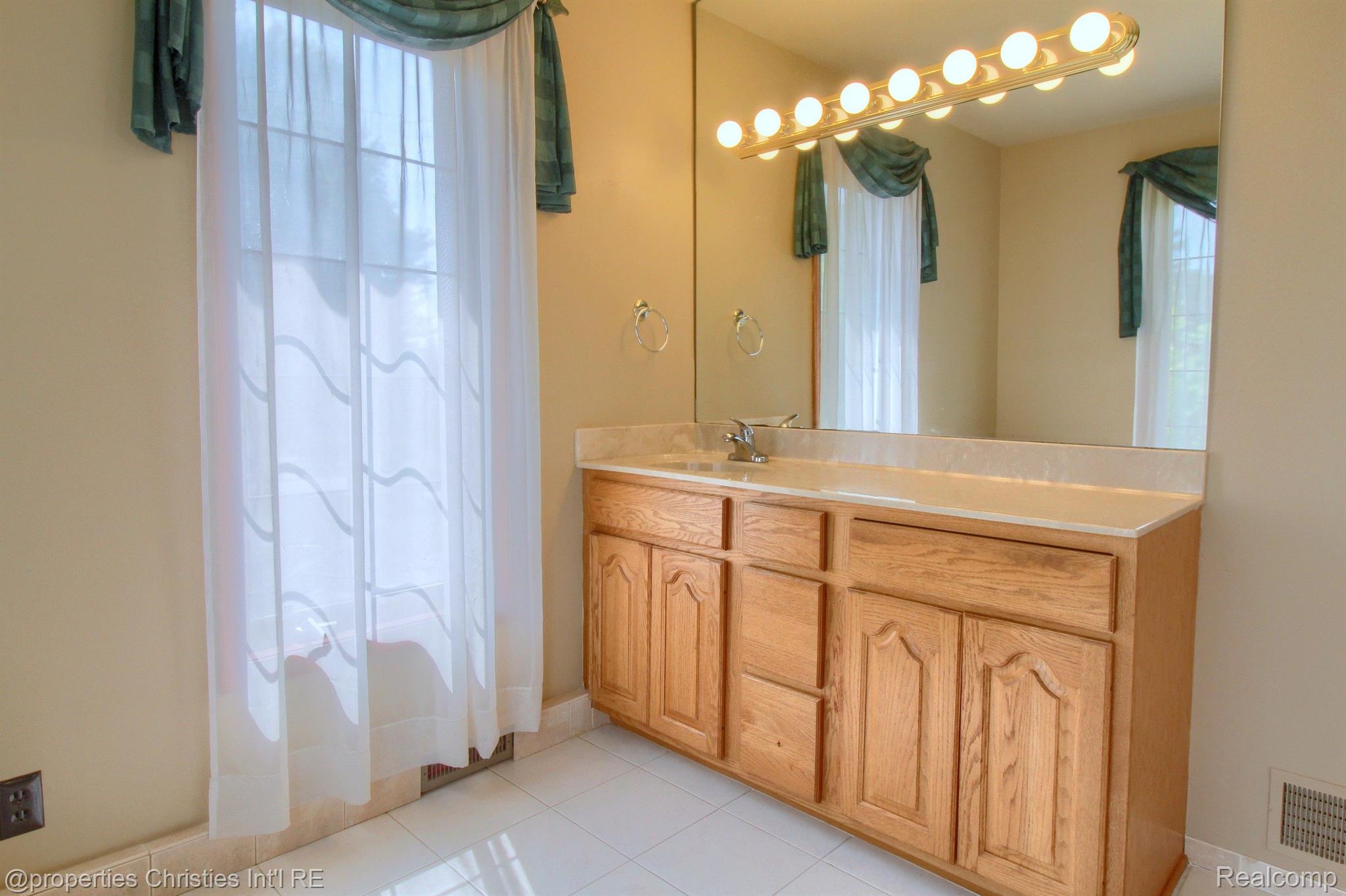 7875 7 Mile Road Northville, MI 48167 - Photo 29 of 67 Gallery Image 29