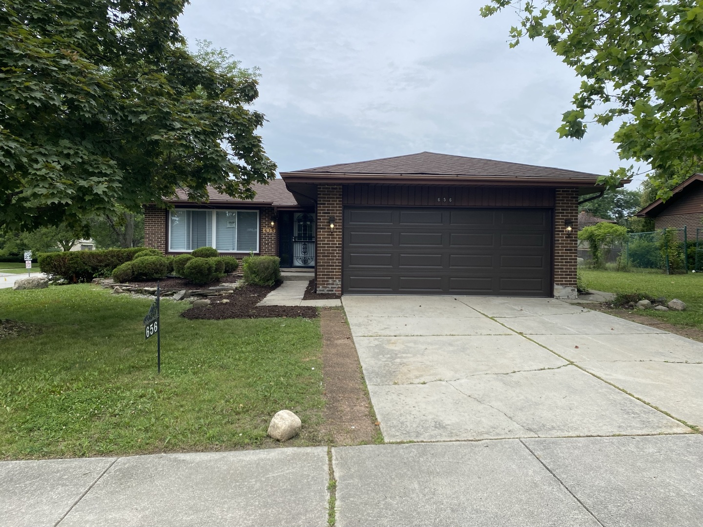 656 Willow Road Matteson, IL 60443 - Photo 1 of 23