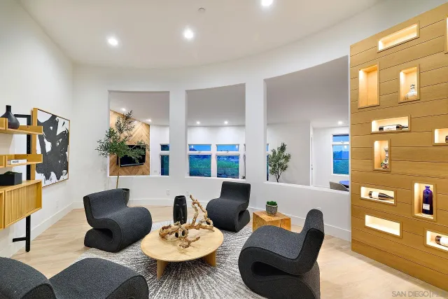 $4,695,000 | 1749 Noma Lane, Encinitas, CA 92024