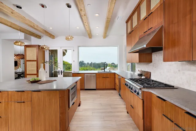 $4,695,000 | 1749 Noma Lane, Encinitas, CA 92024