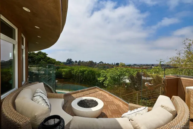 $4,695,000 | 1749 Noma Lane, Encinitas, CA 92024