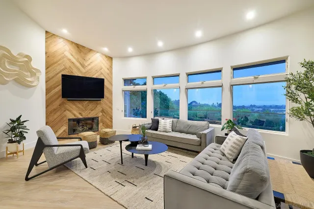 $4,695,000 | 1749 Noma Lane, Encinitas, CA 92024