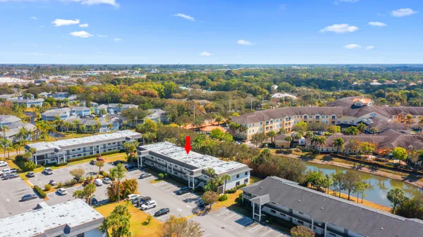 $184,900 | 1270 Southeast Parkview Place, Unit B5, Stuart, FL 34994