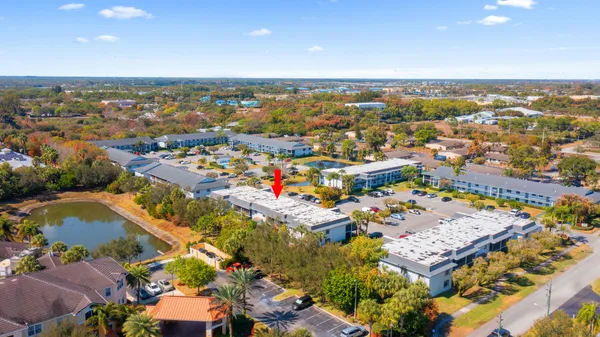 $184,900 | 1270 Southeast Parkview Place, Unit B5, Stuart, FL 34994