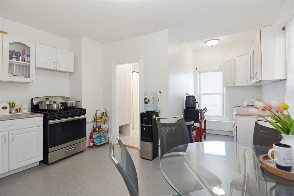38 Oberlin Street Worcester, MA 01610 - Photo 29 of 34