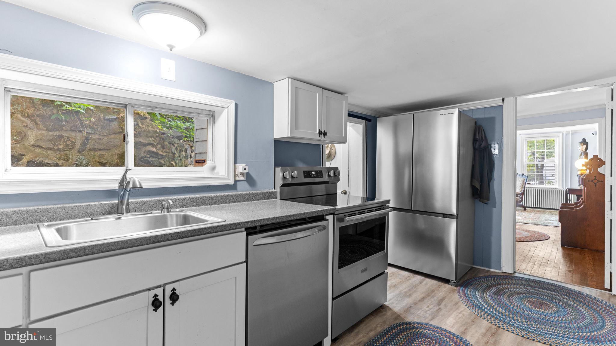 5025 Wetheredsville Road Baltimore, MD 21207 - Photo 17 of 58