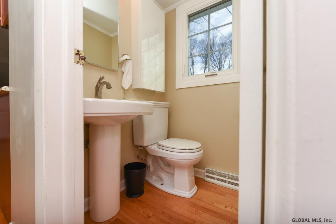 126 Devon Road Bethlehem, NY 12054 - Photo 7 of 14 Photo 7