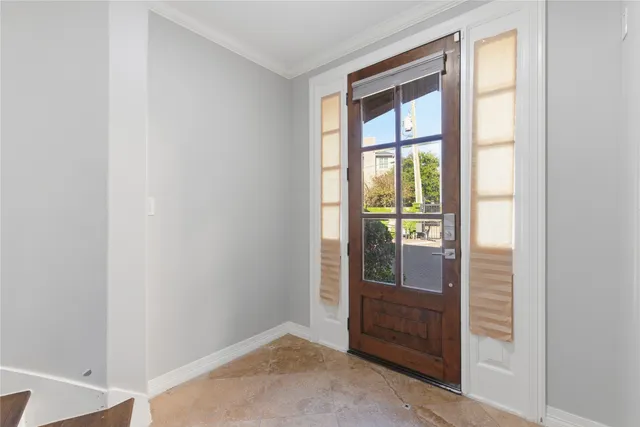 $3,000 | 9295 Buffalo Speedway, Houston, TX 77025