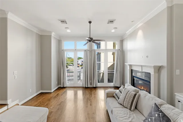 $3,000 | 9295 Buffalo Speedway, Houston, TX 77025