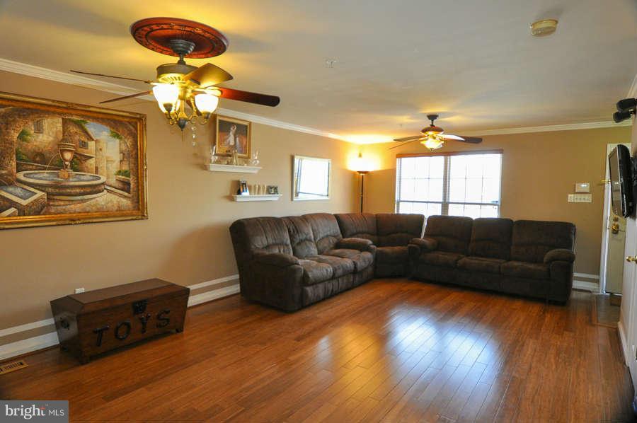 775 Shallow Ridge Court Abingdon, MD 21009 - Photo 5 of 21 Living Room