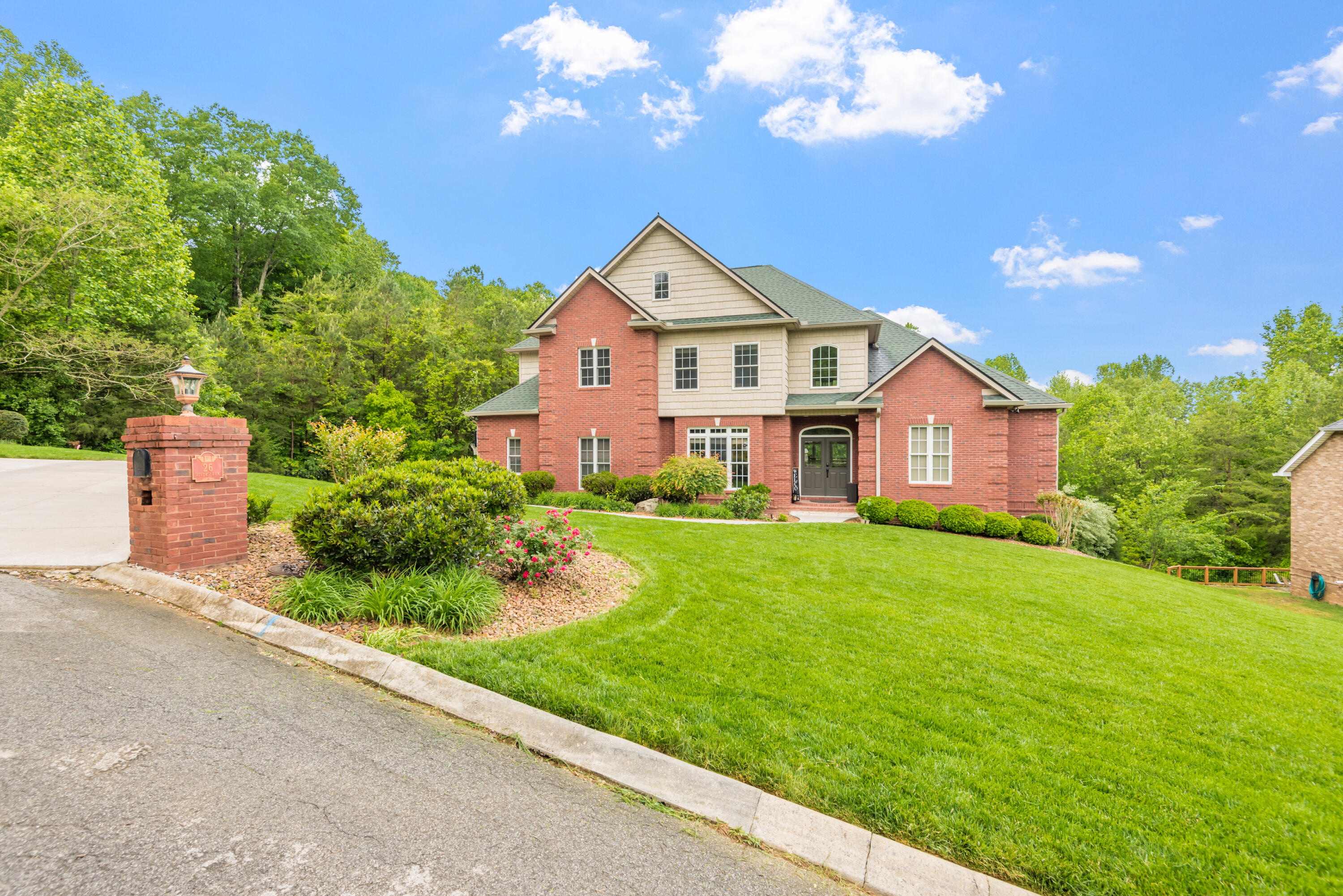 26 Rivers Run Boulevard Oak Ridge, TN 37830 - Photo 2 of 40 26RiversRunBlvd-55