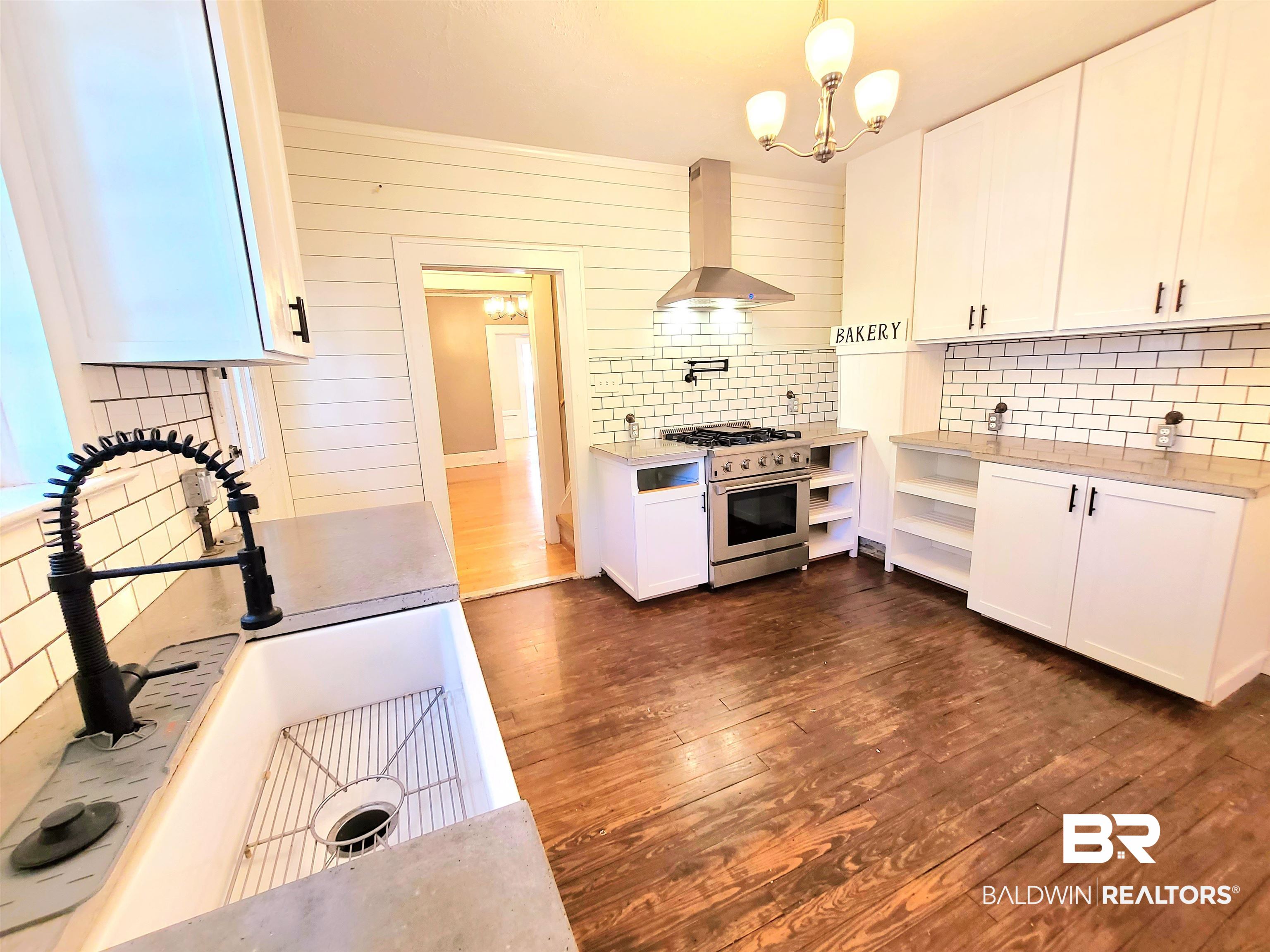 2158 Old Government Street Mobile, AL 36606 - Photo 14 of 34