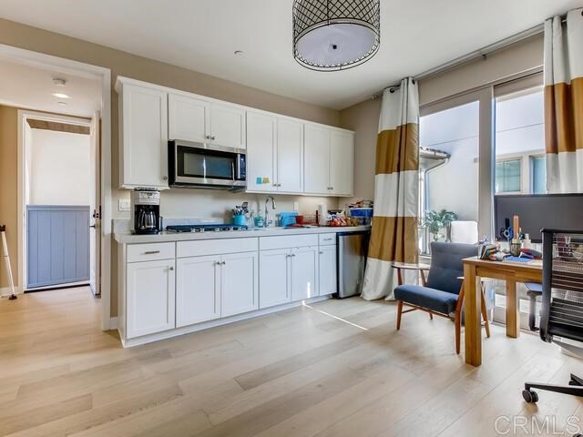 1641 Oak Avenue Carlsbad, CA 92008 - Photo 18 of 25