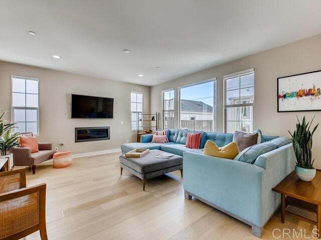 1641 Oak Avenue Carlsbad, CA 92008 - Photo 6 of 25