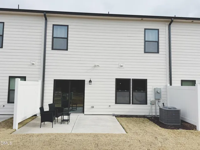 $359,000 | 106 Periwinkle Place, Clayton, NC 27527