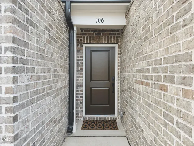 $359,000 | 106 Periwinkle Place, Clayton, NC 27527