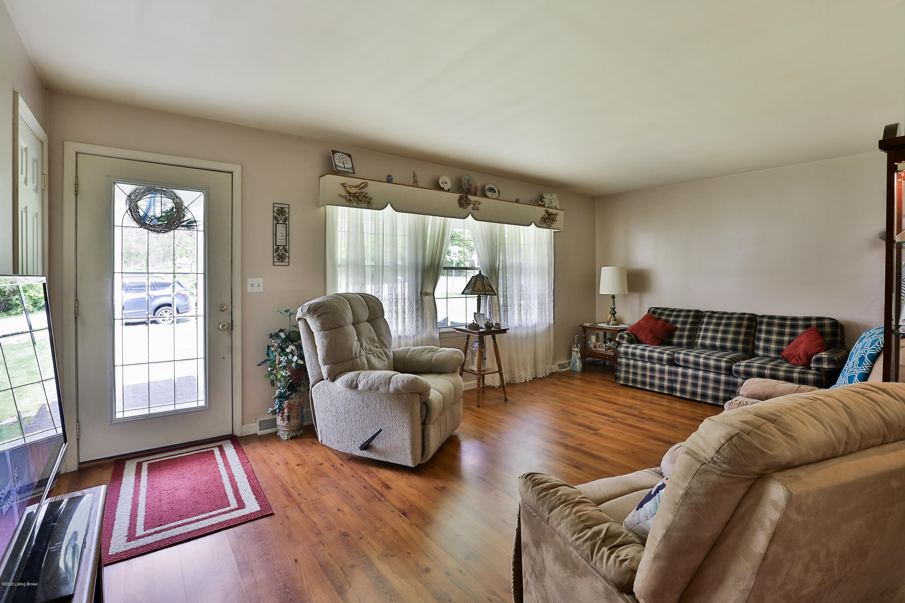 765 Grafenburg Road Frankfort, KY 40601 - Photo 3 of 27 CT6C0943