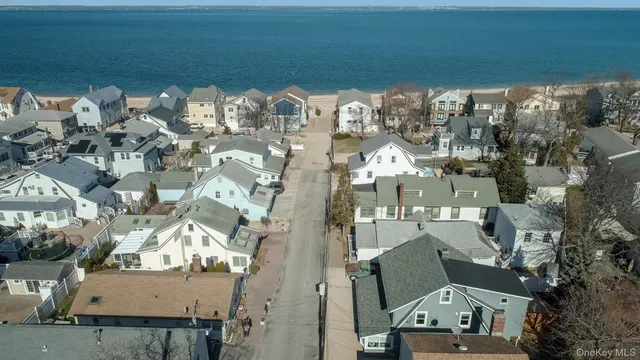 $3,500 | 5 Warren Avenue, Unit 1, Bayville, NY 11709