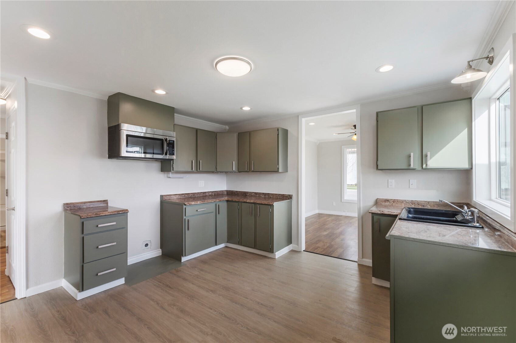 1408 Hubbard Street Sumner, WA 98390 - Photo 18 of 35