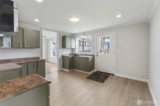 $4,200 | 1408 Hubbard Street, Sumner, WA 98390