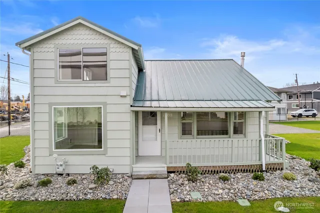 $4,200 | 1408 Hubbard Street, Sumner, WA 98390