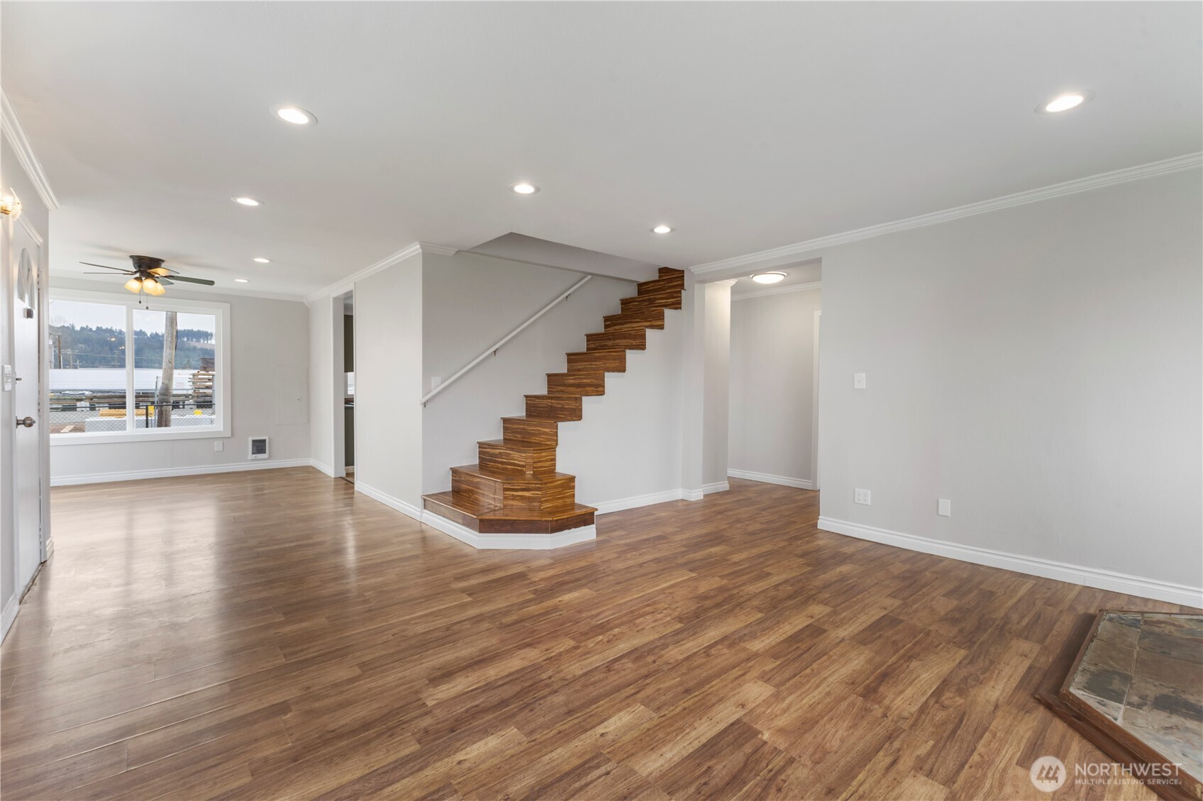 1408 Hubbard Street Sumner, WA 98390 - Photo 9 of 35