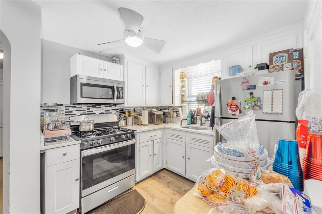 30 Bateman Street Boston, MA 02131 - Photo 11 of 32