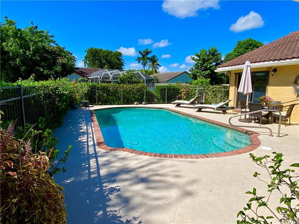400 Northwest 70th Street Boca Raton, FL 33487 - Photo 11 of 27 Photo 11