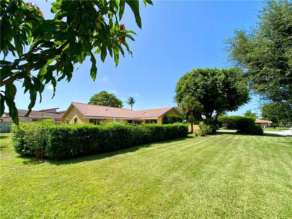 400 Northwest 70th Street Boca Raton, FL 33487 - Photo 2 of 27 Photo 2