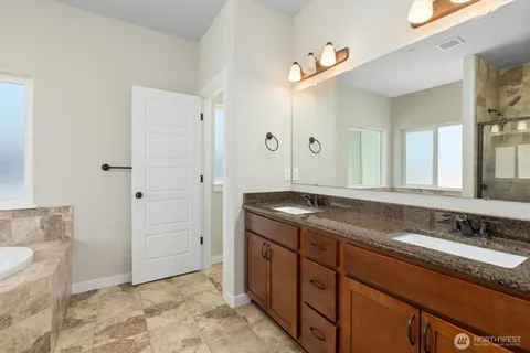 $774,995 | 3210 14th St Place Southeast, Puyallup, WA 98373
