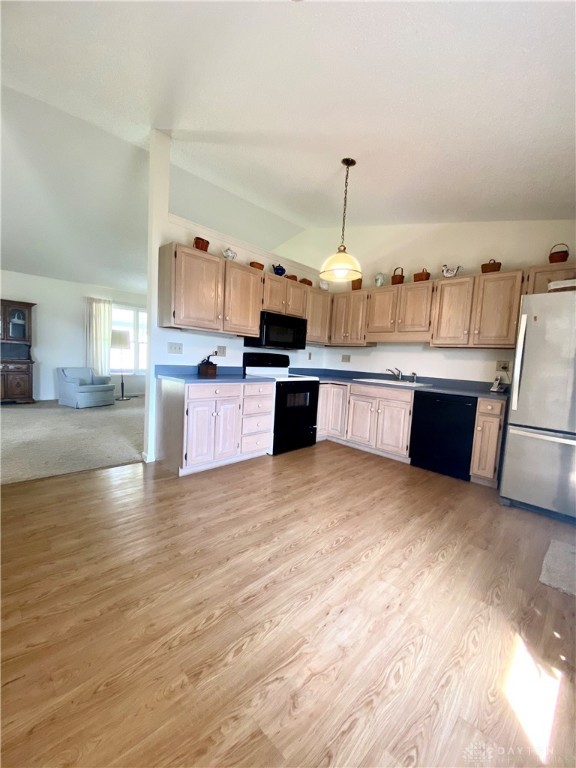 4921 Rosedale Road Middletown, OH 45042 - Photo 12 of 34 Gallery Image 12