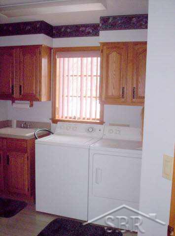 366 Frank Road Frankenmuth, MI 48734 - Photo 12 of 18 20034582-11.JPG