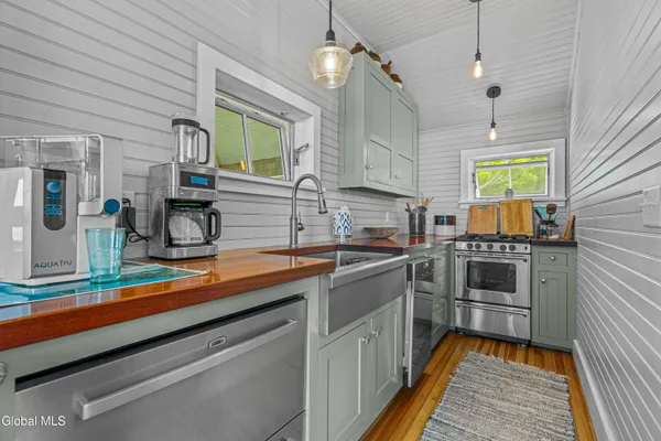 $8,750,000 | L1 Fourteen Mile Bolton Landing, Bolton Landing, NY 12814