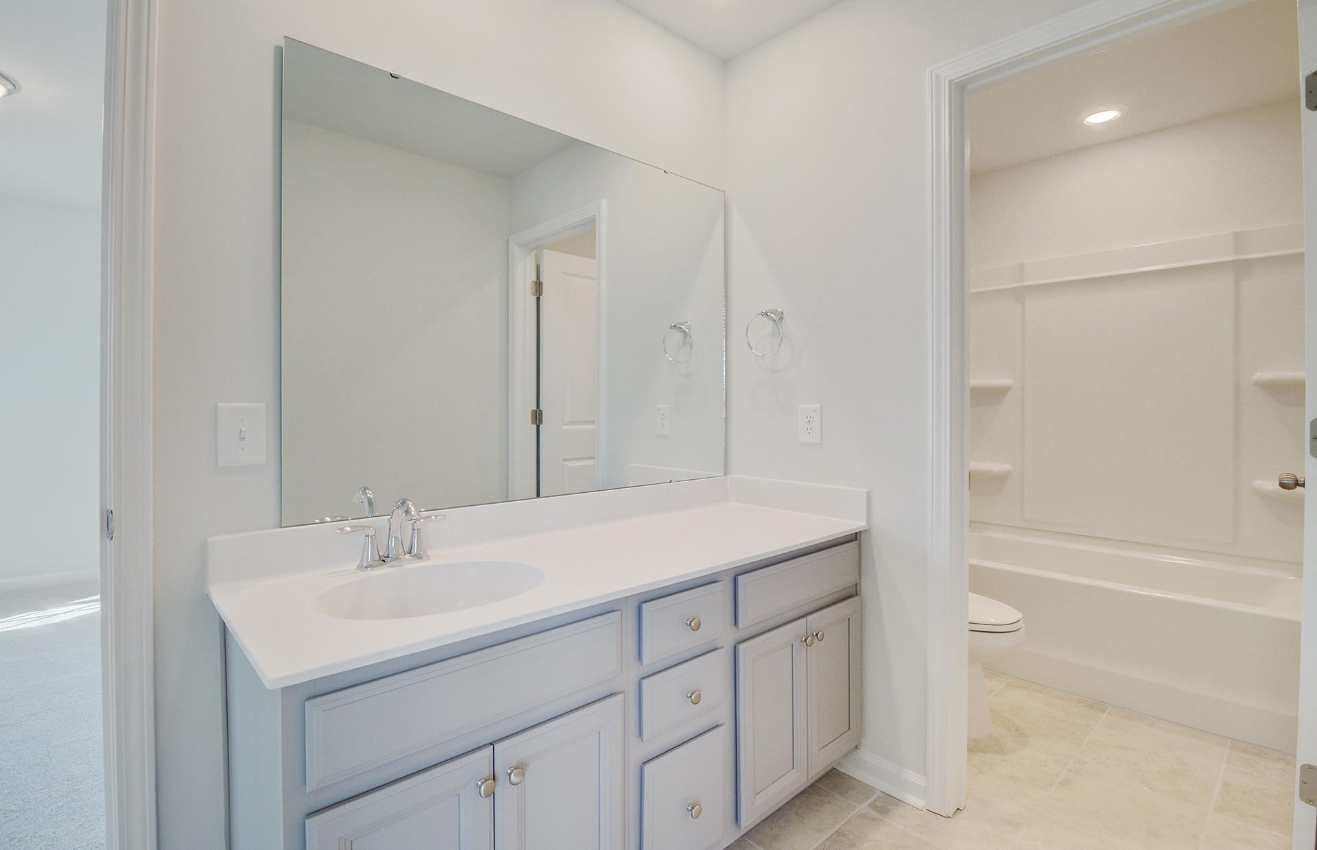 418 Spanish Wells Road Summerville, SC 29486 - Photo 14 of 38 26