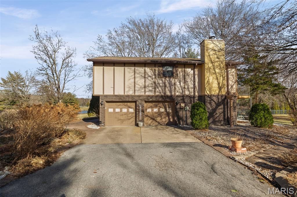 211 Covered Bridge Lane Belleville, IL 62221 - Photo 12 of 69