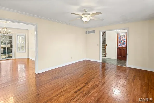 $449,900 | 211 Covered Bridge Lane, Belleville, IL 62221