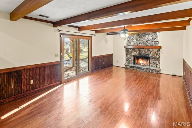 $449,900 | 211 Covered Bridge Lane, Belleville, IL 62221