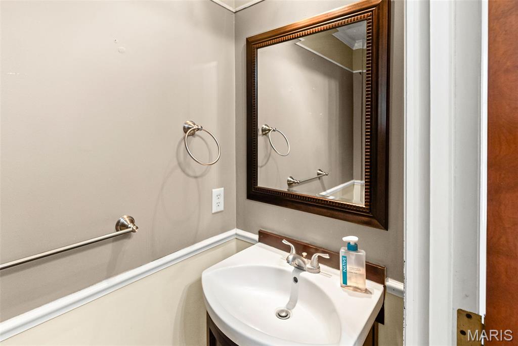 211 Covered Bridge Lane Belleville, IL 62221 - Photo 33 of 69