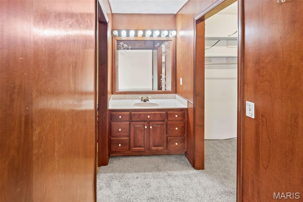 211 Covered Bridge Lane Belleville, IL 62221 - Photo 37 of 69