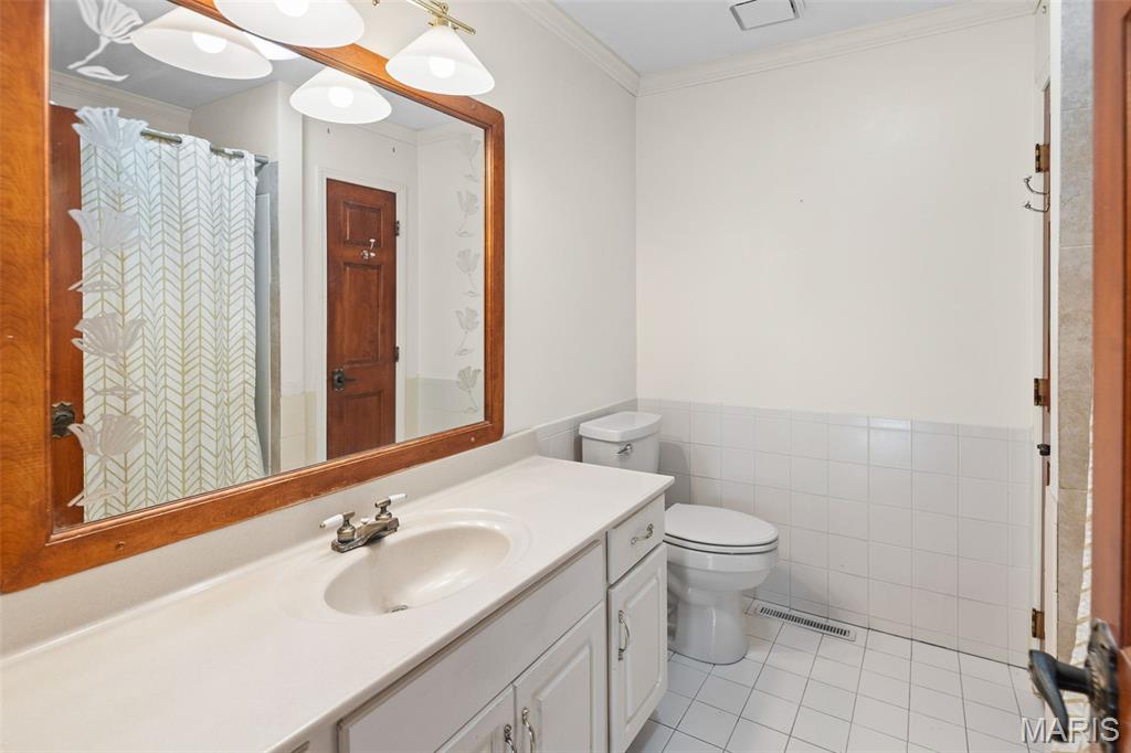 211 Covered Bridge Lane Belleville, IL 62221 - Photo 40 of 69