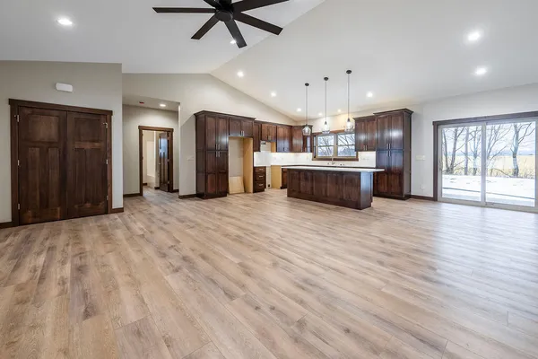 $699,900 | W24362 Fairway Lane, Trempealeau, WI 54661