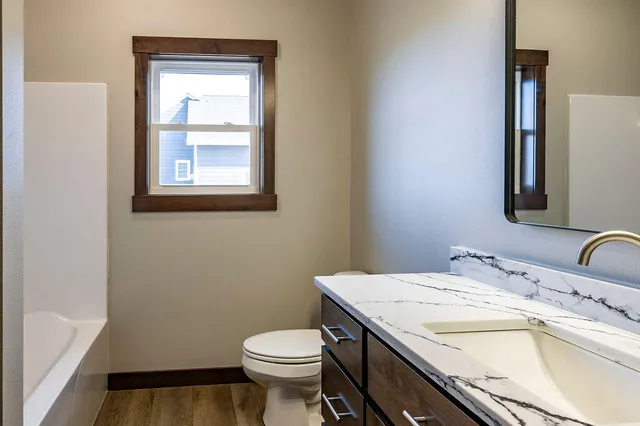 $699,900 | W24362 Fairway Lane, Trempealeau, WI 54661