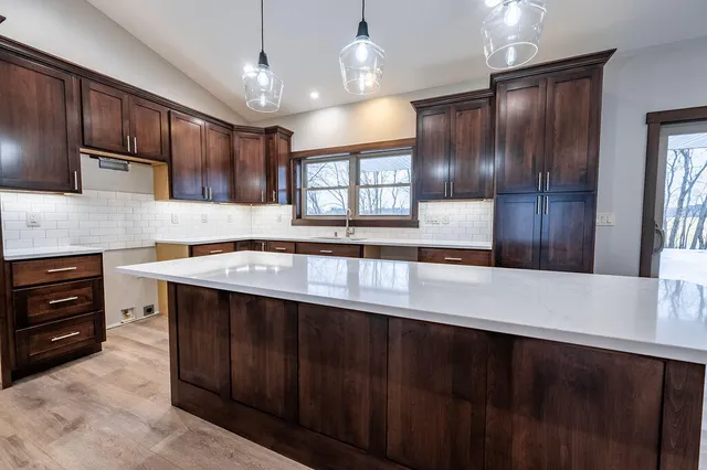 $699,900 | W24362 Fairway Lane, Trempealeau, WI 54661